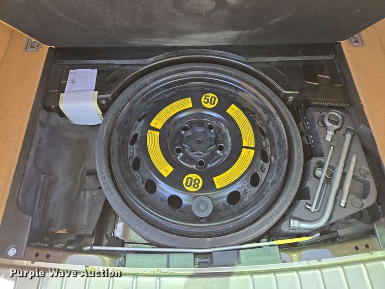 image for item EC1014 2010 Porsche Cayenne SUV