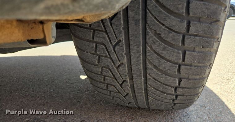 image for item EC1014 2010 Porsche Cayenne SUV