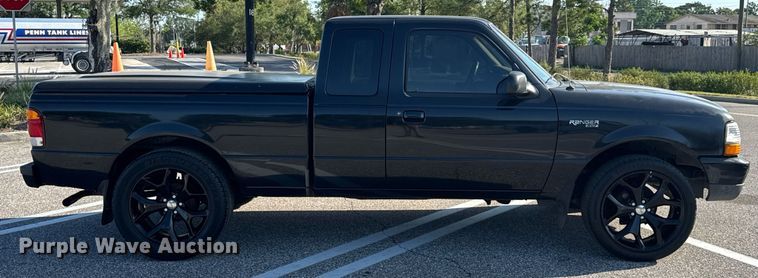 image for item EC3545 1999 Ford Ranger SuperCab pickup truck