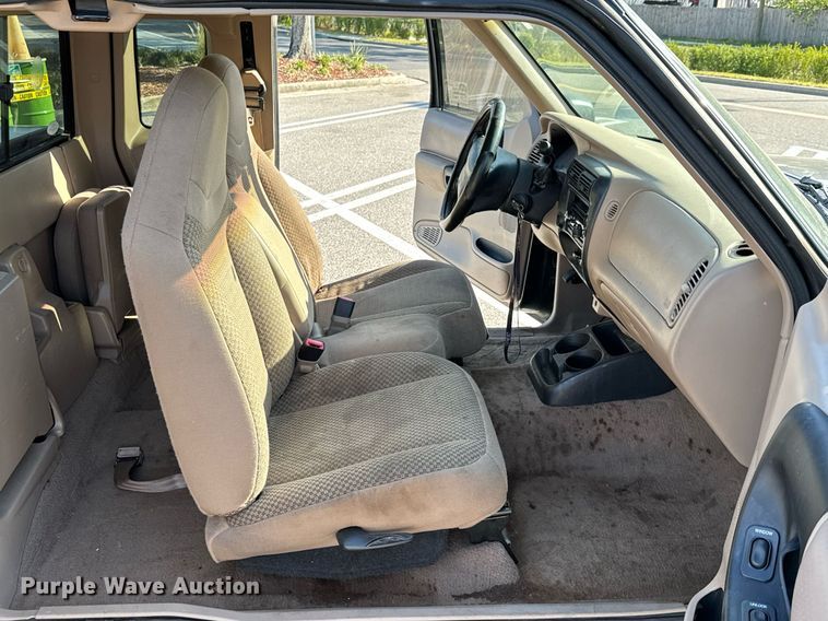 image for item EC3545 1999 Ford Ranger SuperCab pickup truck