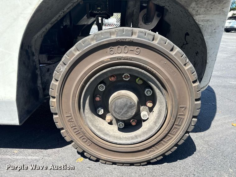 image for item EC3546 2016 UniCarriers PF50 forklift