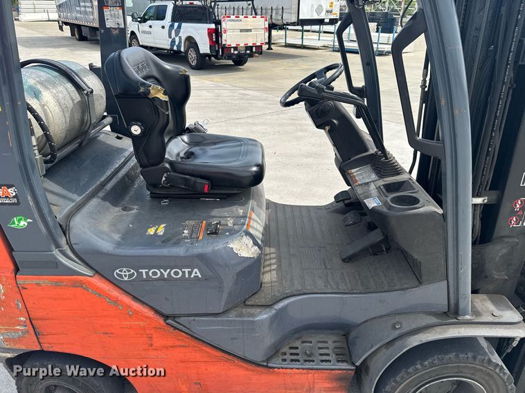 image for item EC3547 Toyota 8FGU18 forklift