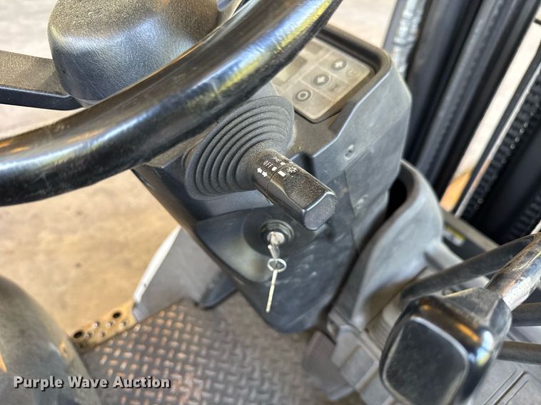 image for item EC3548 UniCarriers PF50 forklift