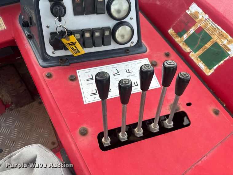 image for item EC3549 2011 Moffett M55 forklift