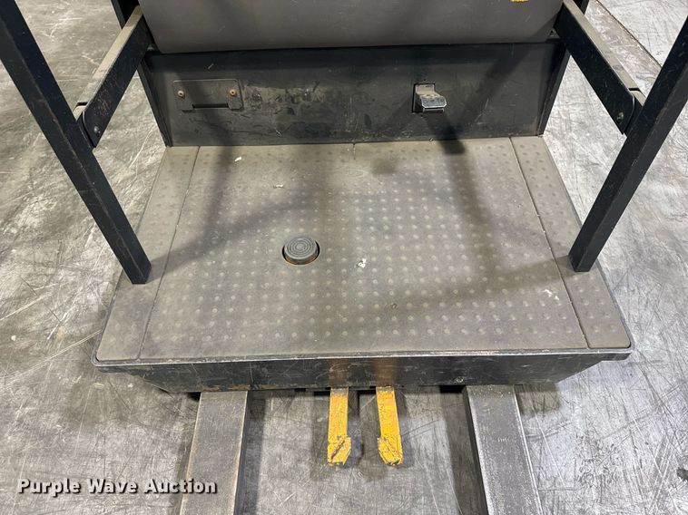 image for item EC3550 2016 Crown SP3520-30 order picker