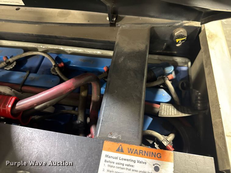 image for item EC3550 2016 Crown SP3520-30 order picker