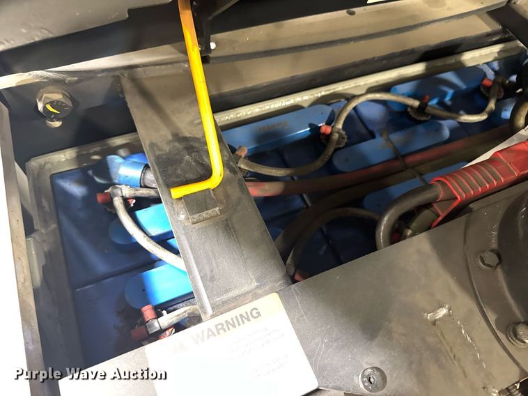 image for item EC3550 2016 Crown SP3520-30 order picker