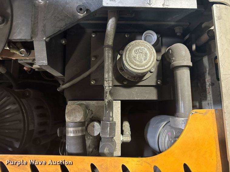 image for item EC3550 2016 Crown SP3520-30 order picker