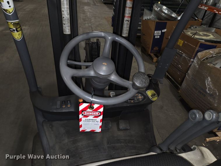 image for item EC4187 2014 Crown FC4525-50 forklift