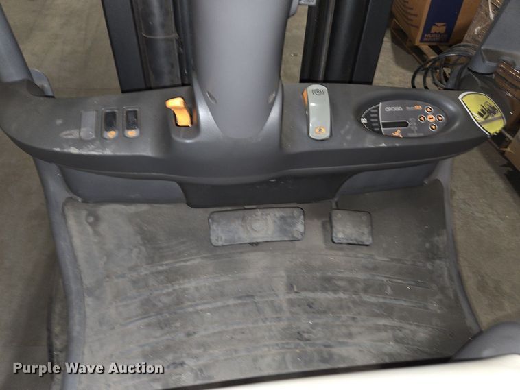 image for item EC4187 2014 Crown FC4525-50 forklift