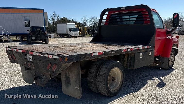 image for item ED5524 2006 GMC C5500 flatbed truck