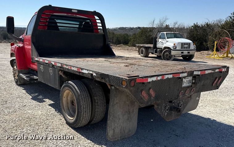 image for item ED5524 2006 GMC C5500 flatbed truck