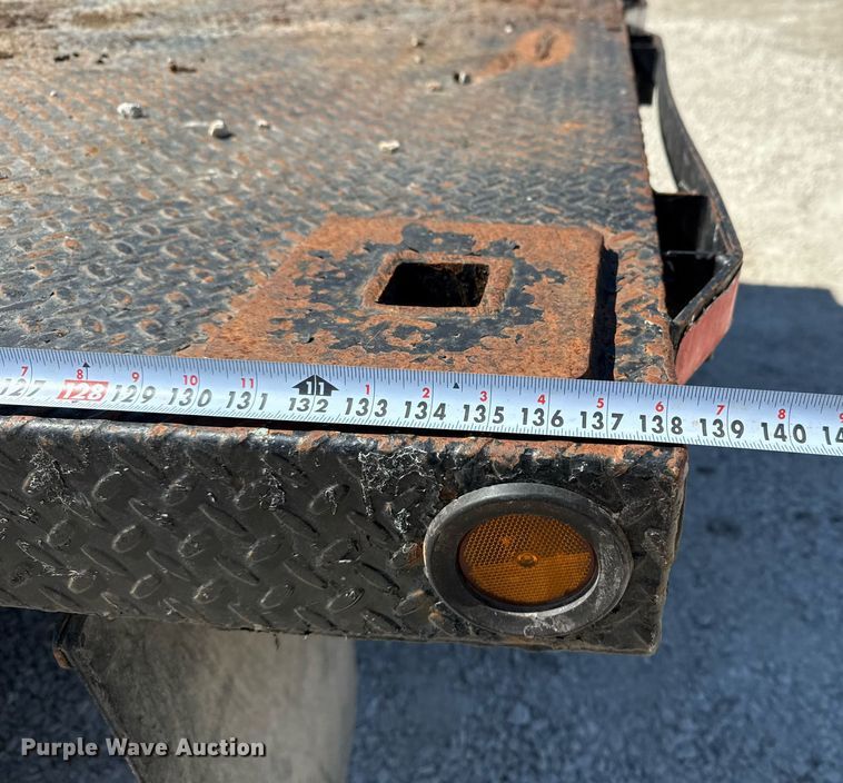 image for item ED5524 2006 GMC C5500 flatbed truck