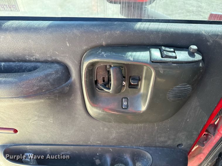 image for item ED5524 2006 GMC C5500 flatbed truck