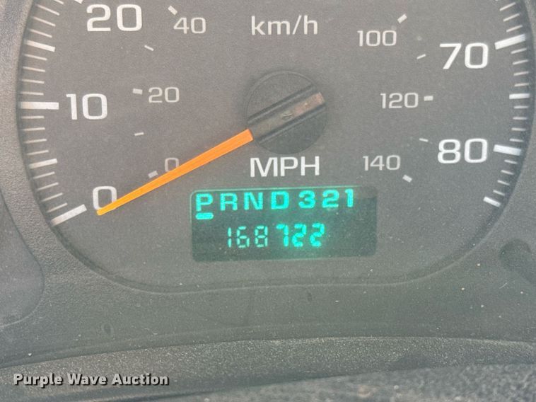 image for item ED5524 2006 GMC C5500 flatbed truck