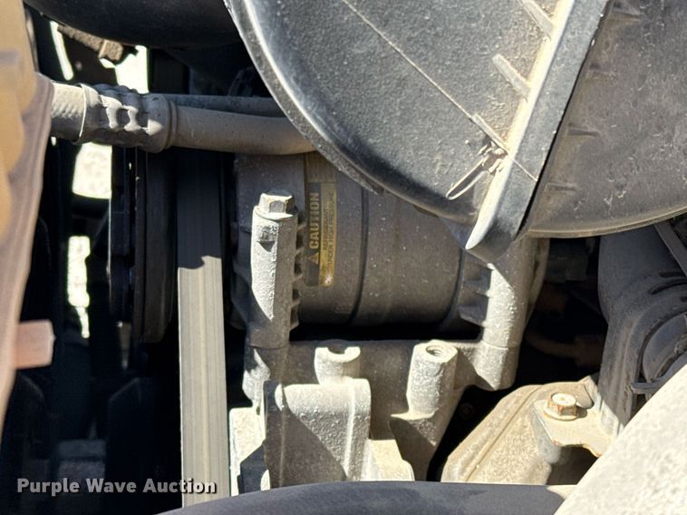 image for item ED5524 2006 GMC C5500 flatbed truck