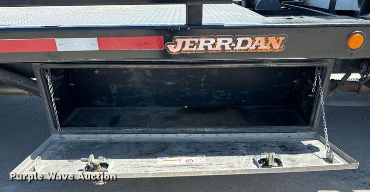 image for item ED5579 2023 Chevrolet  Silverado 6500HD rollback truck