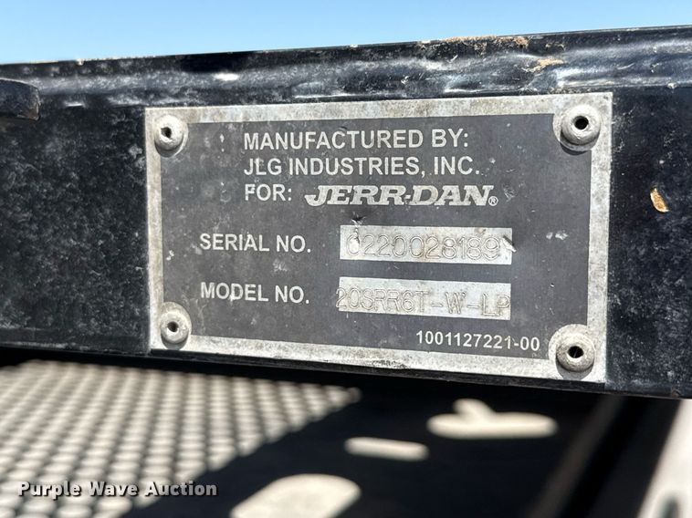 image for item ED5579 2023 Chevrolet  Silverado 6500HD rollback truck