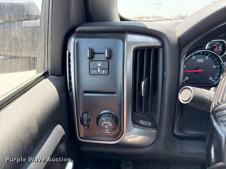 image for item ED5579 2023 Chevrolet  Silverado 6500HD rollback truck