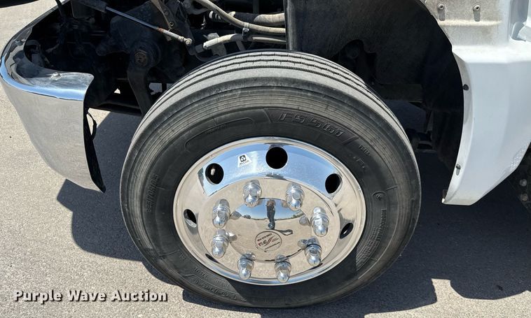 image for item ED5579 2023 Chevrolet  Silverado 6500HD rollback truck