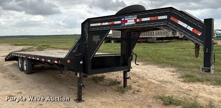 image for item ED5581 2007 PJ Trailers equipment trailer