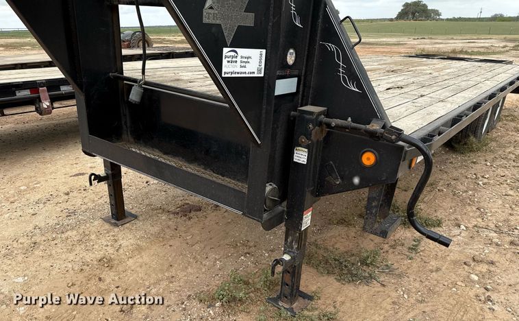 image for item ED5581 2007 PJ Trailers equipment trailer