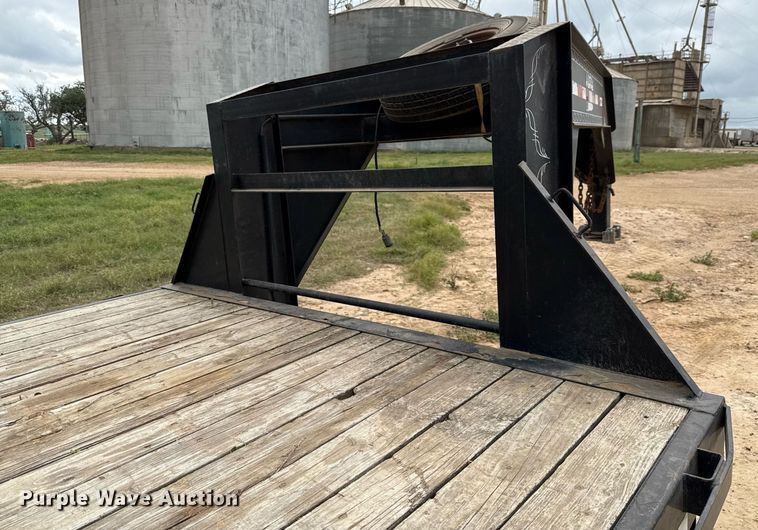 image for item ED5581 2007 PJ Trailers equipment trailer