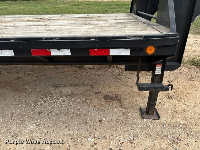 image for item ED5581 2007 PJ Trailers equipment trailer