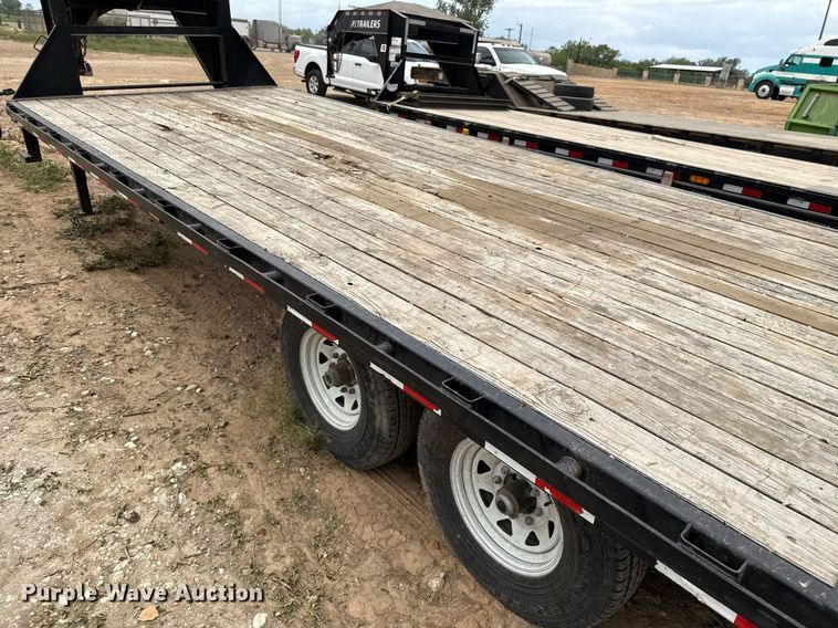 image for item ED5581 2007 PJ Trailers equipment trailer