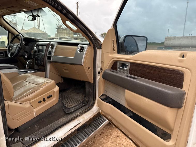 image for item ED5582 2013 Ford F150 Lariat SuperCrew pickup truck