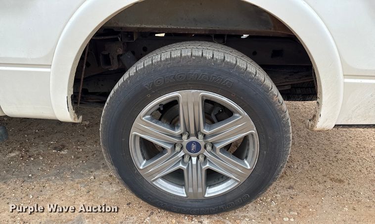 image for item ED5582 2013 Ford F150 Lariat SuperCrew pickup truck