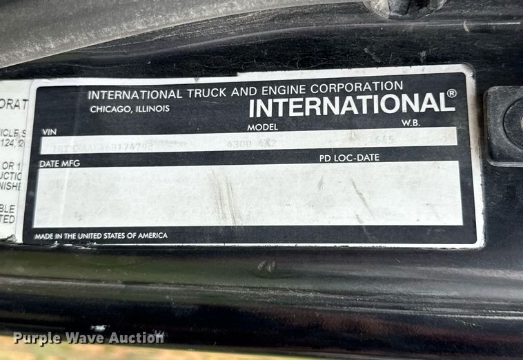image for item ED5587 2006 International 4300 truck cab and chassis