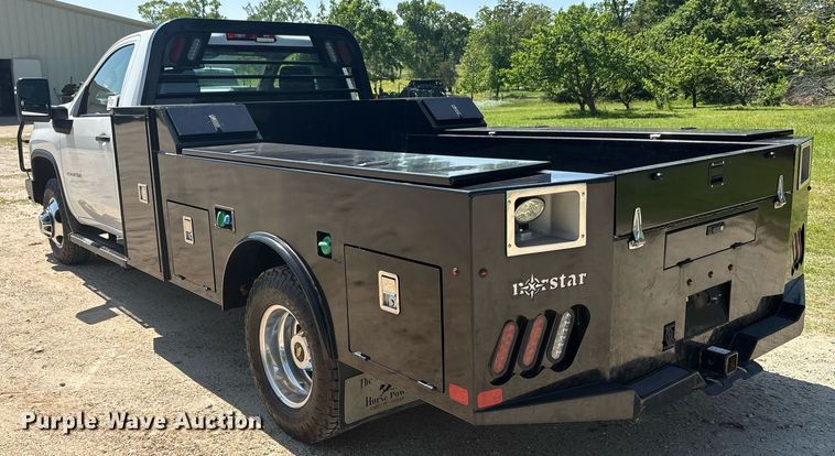 image for item EF3003 2022 Chevrolet Silverado 3500HD flatbed pickup truck