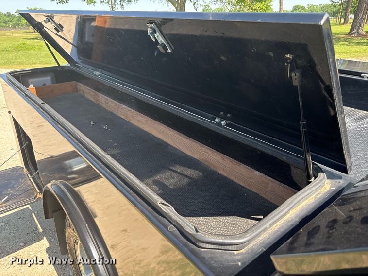 image for item EF3003 2022 Chevrolet Silverado 3500HD flatbed pickup truck