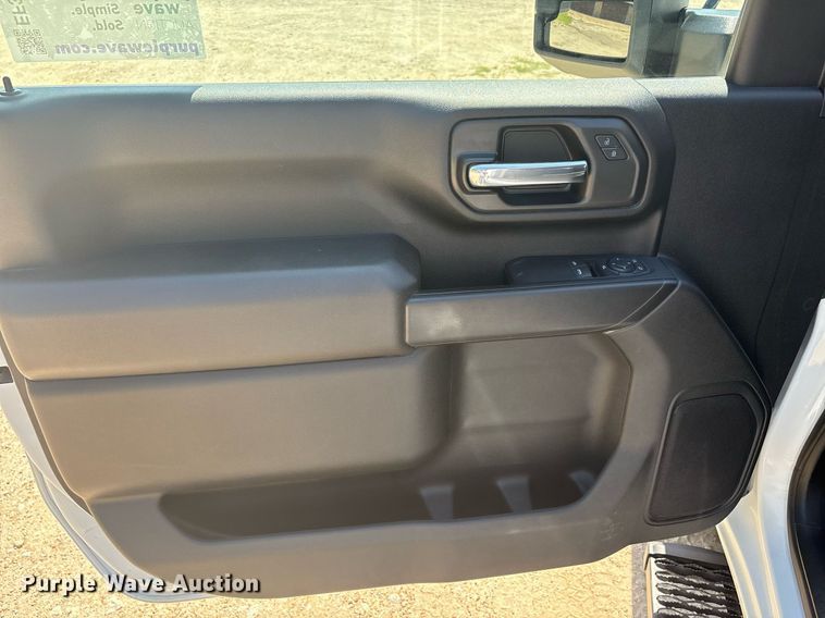 image for item EF3003 2022 Chevrolet Silverado 3500HD flatbed pickup truck