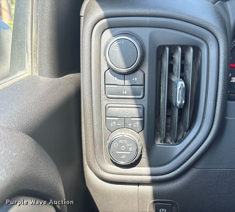 image for item EF3003 2022 Chevrolet Silverado 3500HD flatbed pickup truck