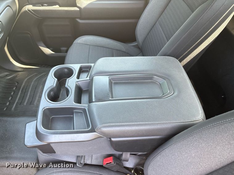 image for item EF3003 2022 Chevrolet Silverado 3500HD flatbed pickup truck