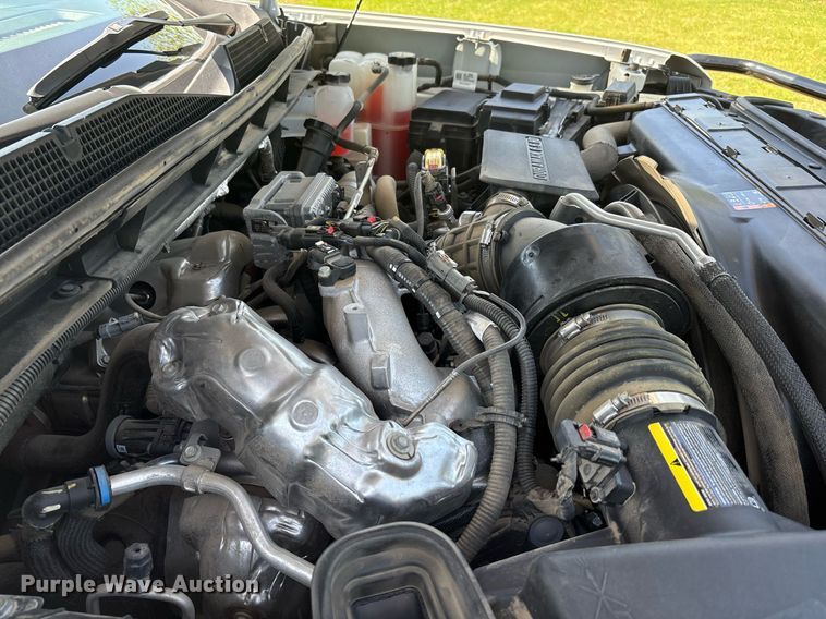 image for item EF3003 2022 Chevrolet Silverado 3500HD flatbed pickup truck