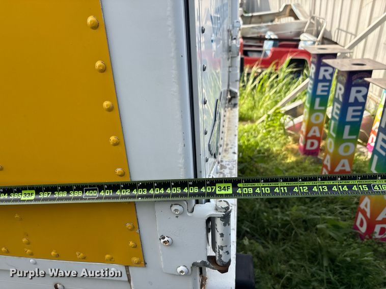 image for item EF3010 2011 Kentucky dry van trailer