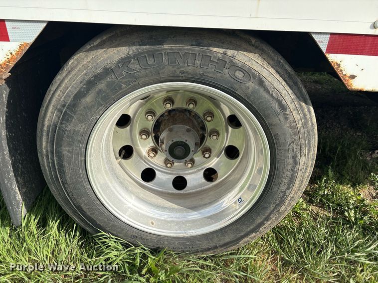 image for item EF3010 2011 Kentucky dry van trailer