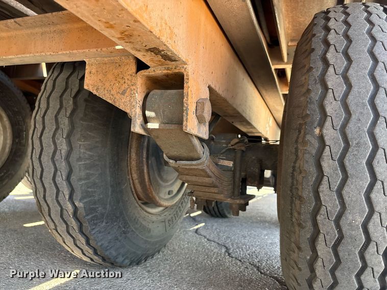 image for item EF3053 2001 Econoline Trailers MP426TE tilt deck equipment trailer