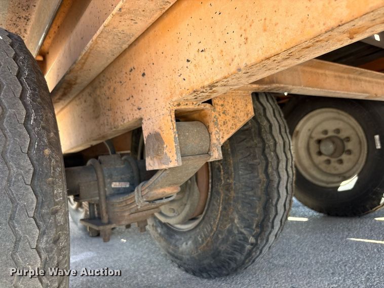 image for item EF3053 2001 Econoline Trailers MP426TE tilt deck equipment trailer