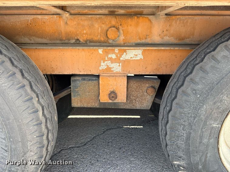 image for item EF3053 2001 Econoline Trailers MP426TE tilt deck equipment trailer