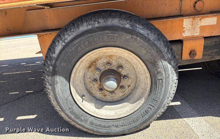 image for item EF3053 2001 Econoline Trailers MP426TE tilt deck equipment trailer