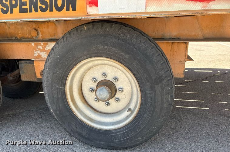 image for item EF3053 2001 Econoline Trailers MP426TE tilt deck equipment trailer