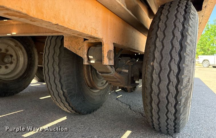 image for item EF3053 2001 Econoline Trailers MP426TE tilt deck equipment trailer