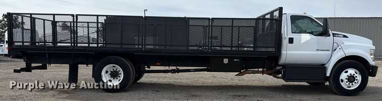 image for item EG5680 2017 Ford F750 Super Duty flatbed truck