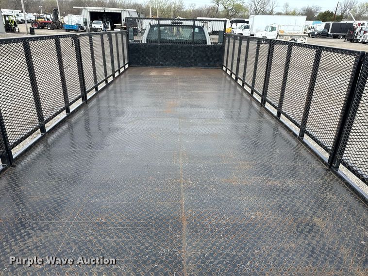 image for item EG5680 2017 Ford F750 Super Duty flatbed truck