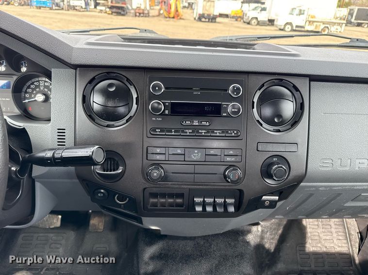 image for item EG5680 2017 Ford F750 Super Duty flatbed truck