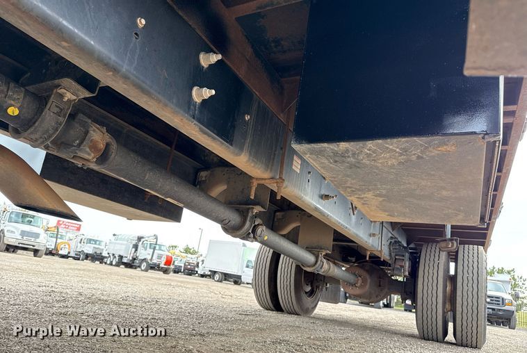 image for item EG5680 2017 Ford F750 Super Duty flatbed truck